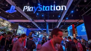 Sony To Take Down Facebook Integration On PS4