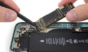 आईफ़ोन टियरडाउन से साबित हुआ की आईफोन 11 और 11प्रो का लॉजिक बोर्ड सेम है