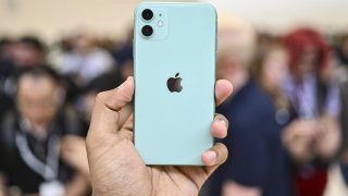 5 Best Smartphones You Can Buy Instead Of The iPhone 11