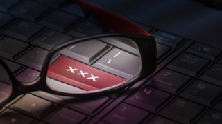 Popular Camgirls Sites Leak Information Of Millions Of Users And Sex Workers