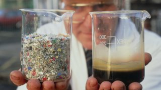 Indian Oil Corporation Will Soon Be Able To Turn Plastic Waste Into Oil