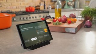 Your Phone Will Become A Smart Display With Google Assistant Ambient Mode