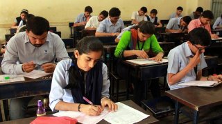 Professor Catches Cheaters By Adding A Fake Question In The Final Test