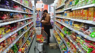 Amazon Partners With Future Retail, Is This A Move Against Mukesh Ambani?