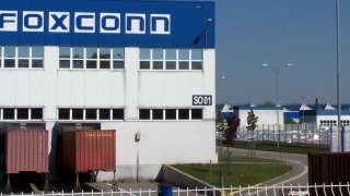 Apple's Biggest Supplier Foxconn Pulled Out Of A $5 Billion Investment Plan In India