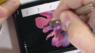 Durability Test Shows That Galaxy Z Flip's Screen Is As Fragile As That Of Galaxy Fold