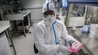 In Just 3 Hours, The US Created A Coronavirus Vaccine, Giving Us Hope To End The COVID-19 Nightmare
