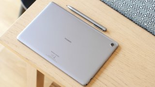 Huawei MediaPad M5 Lite Launched In India: 10.1" Display & 7,500mAh Battery