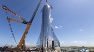 Elon Musk To Build A New Starship Spacecraft Every 3 Days To Colonize Mars