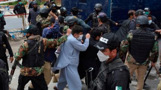 Doctors Got Beaten, Kept In Detention By Police For Protesting About The Lack Of CO.VID-19 Safety Equipment