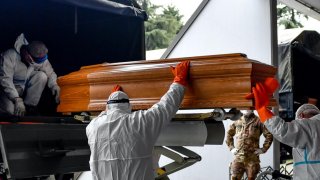 A Medical Worker Died Of CO.VID-19 In Thailand After Handling Dead Bodies, First Known Case In The World