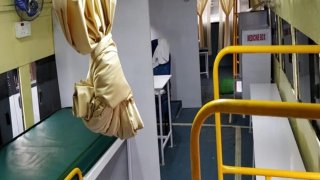 Hotel-Standard CO.VID-19 Mobile Clinics From Old Buses Expect To Be The Savior For India's Remote Areas