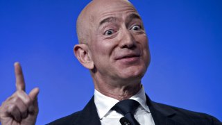 Jeff Bezos Is Still In The Top Richest People Despite Losing $36 Billion In His Divorce Last Year