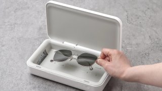 Samsung Launched UV Sterilizer Cum Smartphone’s Wireless Charger