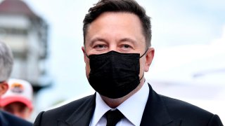 Elon Musk Won't Let His Family Take COVID-19 Vaccine