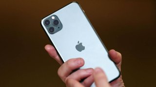 Apple's iPhone 12 And iPhone 12 Pro Break India's Pre-Order Records
