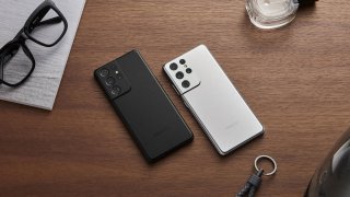 Best Chargers For The New Galaxy S21 Phones