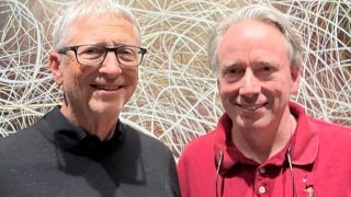 When Closed Source Met Open Source: Bill Gates Finally Meets Linus Torvalds After 50 Years