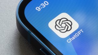 Stop Trying to Make the App-Less Phone Happen: The ChatGPT Phone Is Already DOA