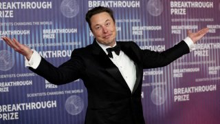 Elon Musk Becomes World's First Trillionaire After SpaceX's Record IPO