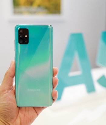 Galaxy A51 & Galaxy A71 Go Official With Hole-Punch Displays