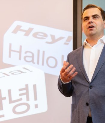 David vs. Goliath 2.0: How DeepL's NVIDIA SuperPOD Makes Google Translate Look Like Dial-Up Internet