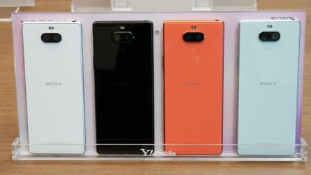 Sony Xperia 8