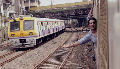 Passengers On Mumbai Local Trains Can Soon Watch Movies For Free