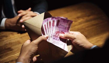 Delhi Businessman Got Scammed Of Rs 2.5 Lakh When Shopping Online
