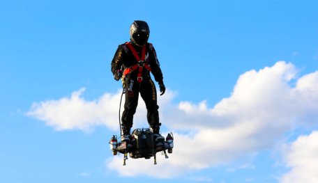 French Inventor Successfully Crossed The English Channel In The Second Attempt