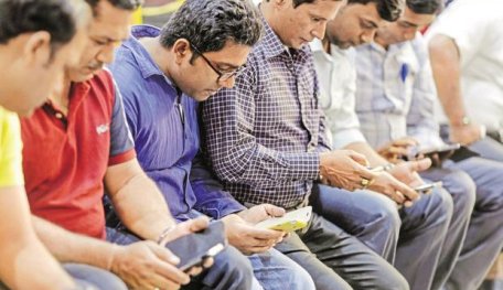 More Than Half Of 451 Million Indian Internet Users Are Male