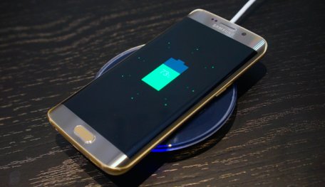 Samsung Galaxy S7 Edge In India Burst Into Flame Without Charging