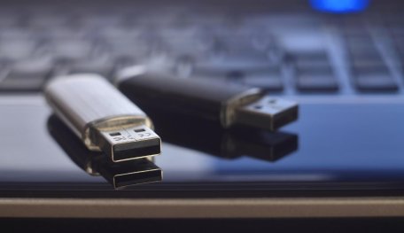 You Must Check Your USB Devices For Unsafe Firmware, Here's How