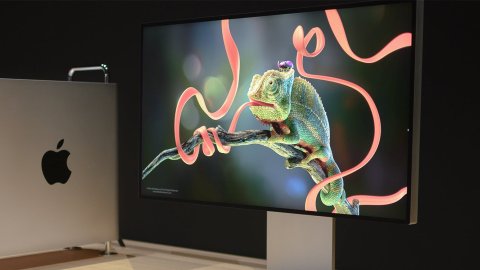 The Pro Display XRD Requires A Special Cloth To Clean, And The Cloth Itself Needs Special Attention Too