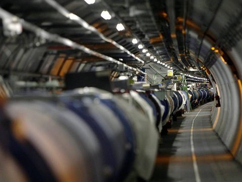 Káº¿t quáº£ hÃ¬nh áº£nh cho CERN Is Building The Longest Ever Particle Collider At 100 Km, To Unlock The Universe's Secrets