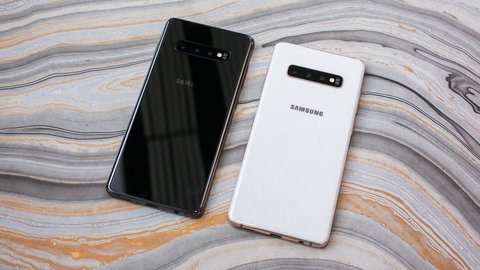 46 Samsung Galaxy S10 Plus