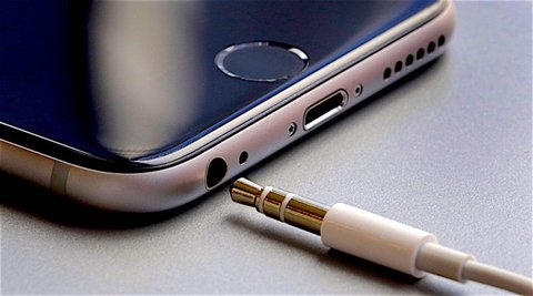 Apple Iphone 7 Headphone Jack Kill Dead