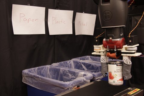 Mit Recycling Robot Could Differentiate Between Di