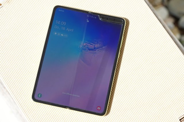 foldable-phone-of-samsung