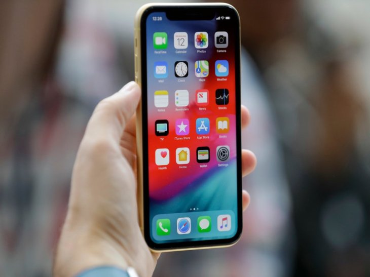 Apple-iPhone-XR-display