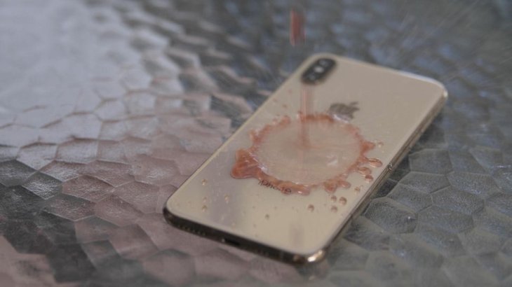 iPhone-XS-water-test