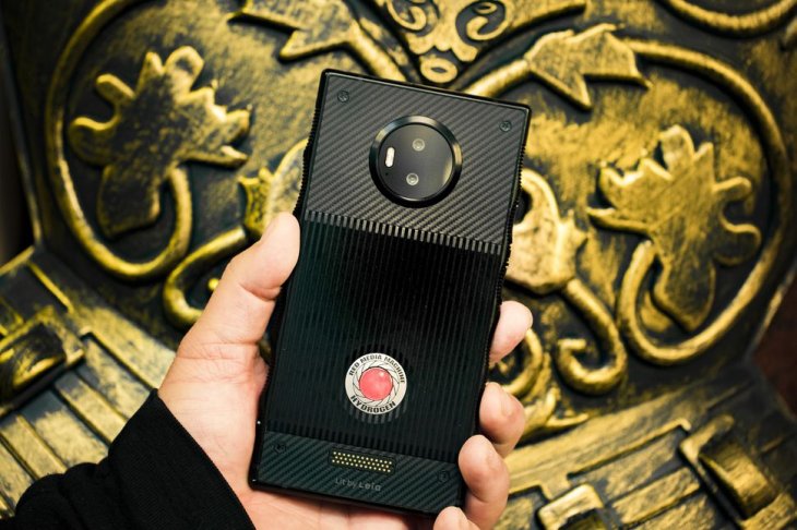 Red Hydrogen One 3106