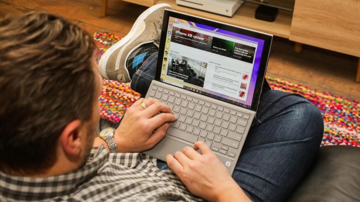 018 Samsung Galaxy Book2