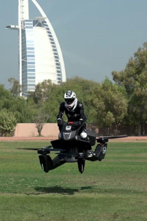 Escape Traffic Jam, Fly At 100 Kmph With This New Hoverbike - MobyGeek.com