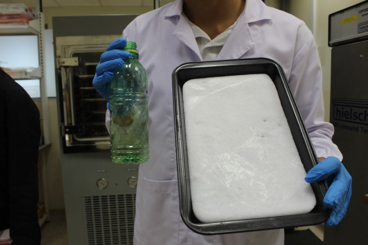 plastic into aerogels