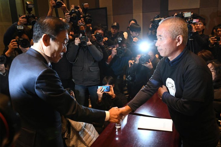 Https 2f2fhypebeast Com2fimage2f20182f112fsamsung