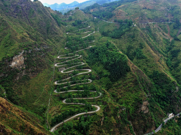 Top 10 Most Beautiful Highways in China - The 24 Zigzags