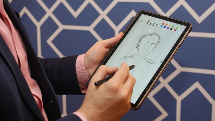 13 Samsung Galaxy Tab S4