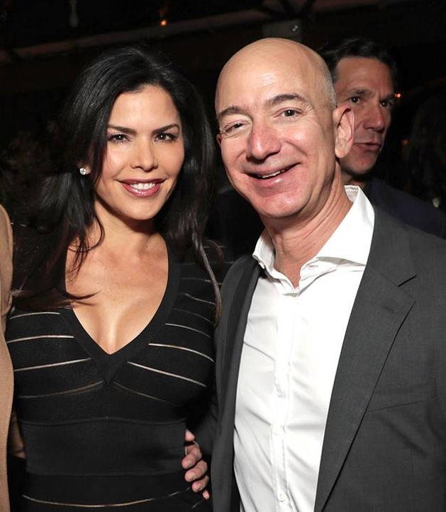 Káº¿t quáº£ hÃ¬nh áº£nh cho jeff bezos and laura sanchez