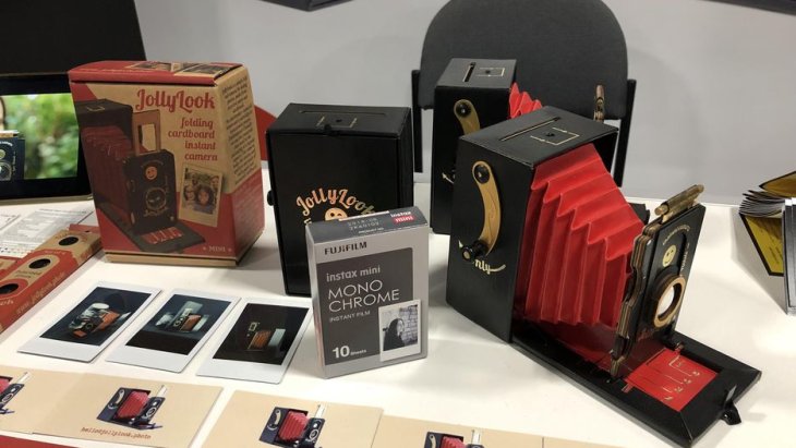 Jellylook Vintage Cardboard Camera